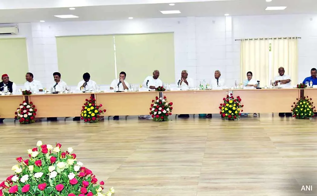 Leaders of Opposition meeting; Sonia Gandhi participation