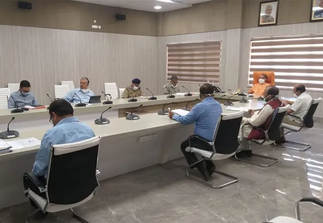 pm narendra modi discussion with chief ministers video conferencing 