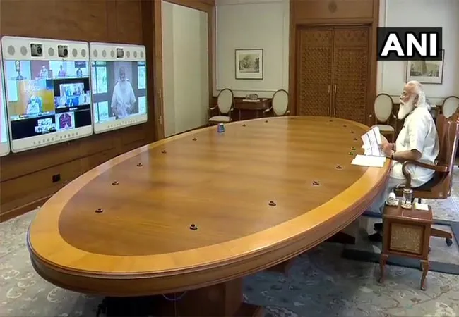 coronavirus issues pm narendra modi discussion with officers 