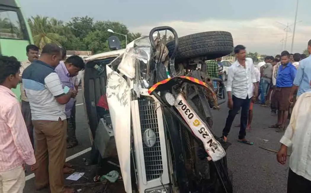police van accident in aarani