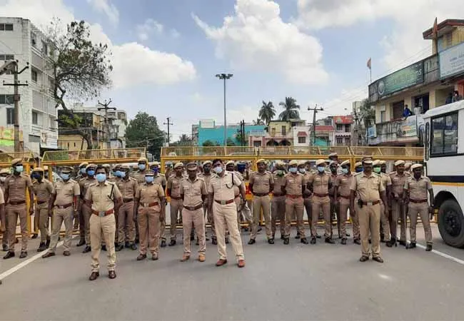 chidambaram natarajar temple women incident cpi leaders police 