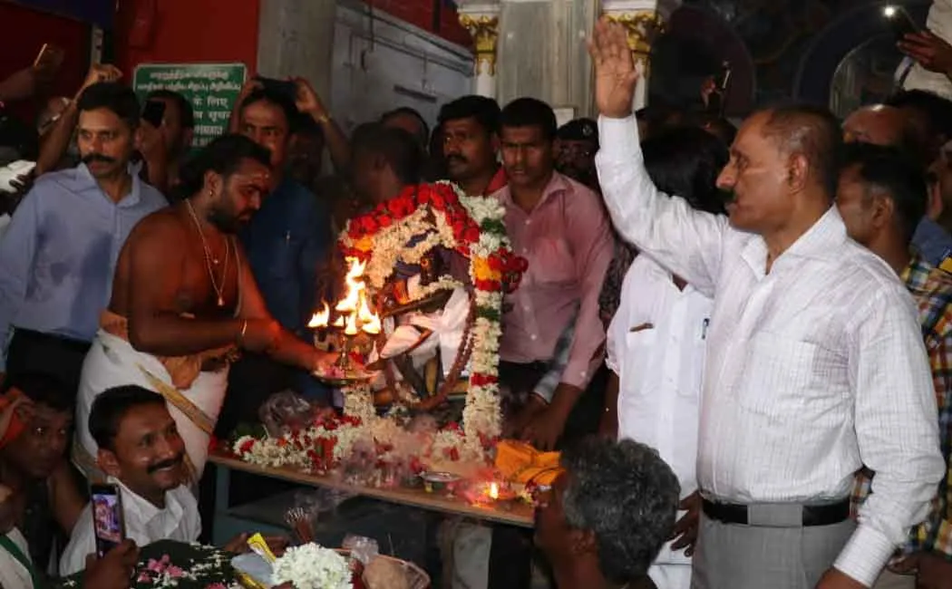 pon manikavel