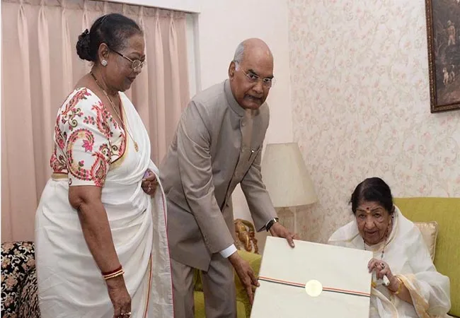 lata mangeshkar passed away president and prime minister condolences 