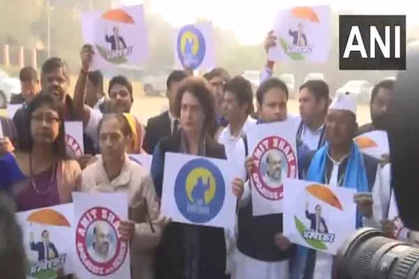 Order of the Speaker Opposition struggle outside the Parliament
