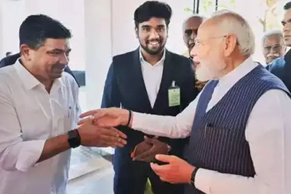 Minister Palanivel Thiagarajan  Explanation by Why did meet the Prime Minister?