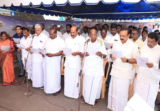 pondicherry cm narayanasamy speech for governor kiranbedi 