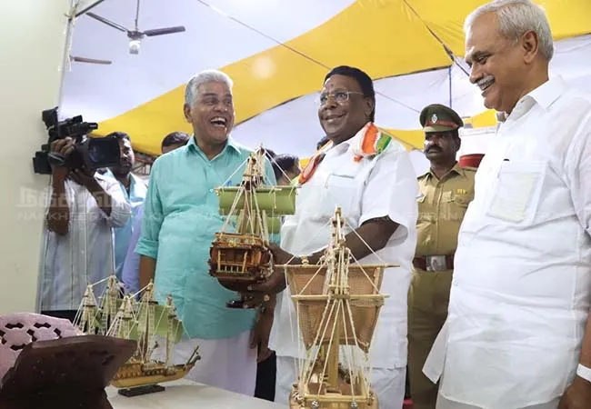  Exhibition of all India-wide handicrafts in puducherry 