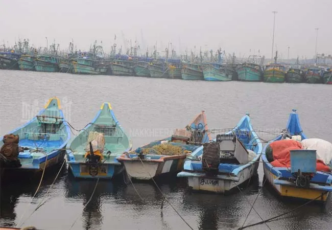 nivar cyclone heavy rains regional meteorological centre 