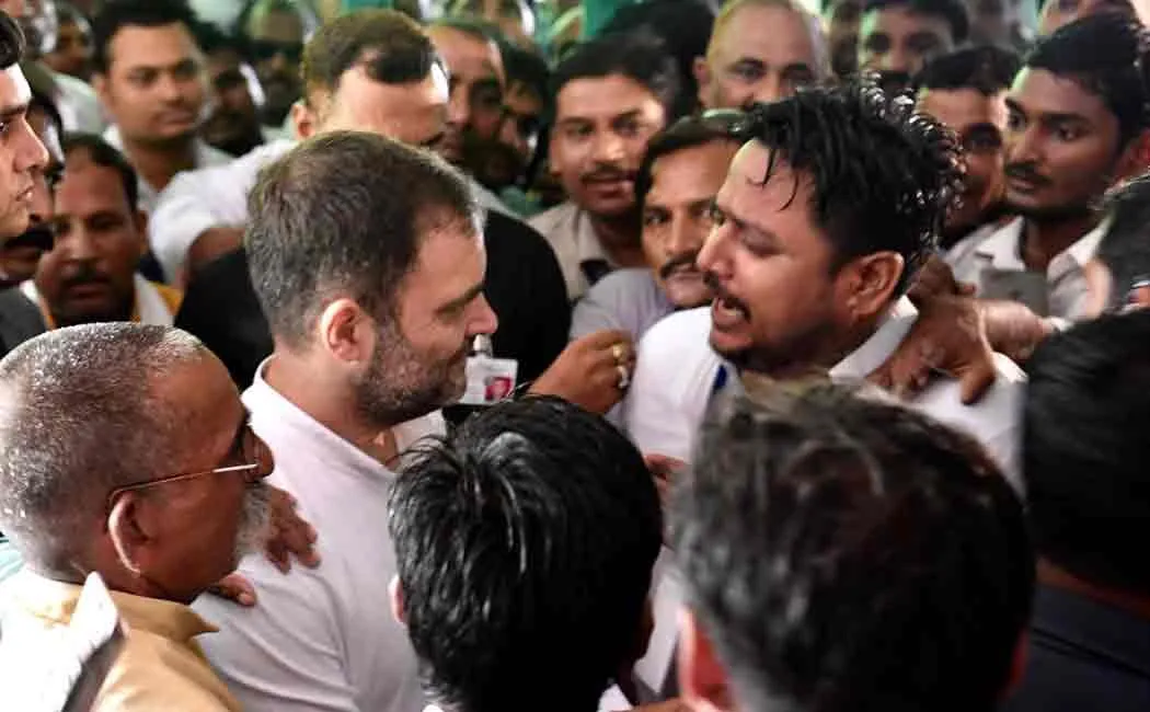 rahul gandhi visits amethi after the loksabha election defeat