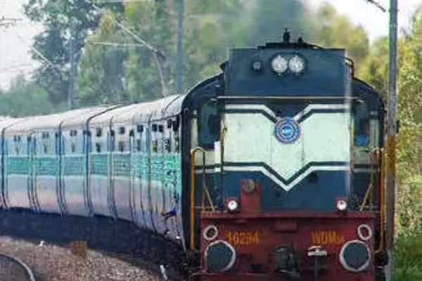 The ticket inspector did a perverse act because the train carriage changed by passengers