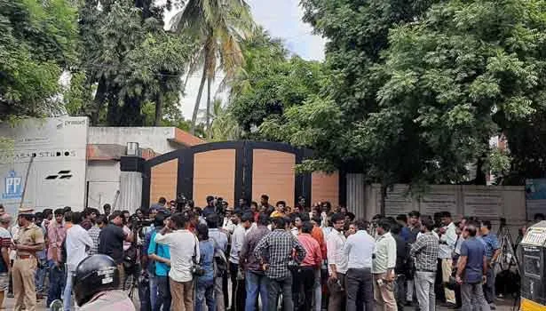 ர்