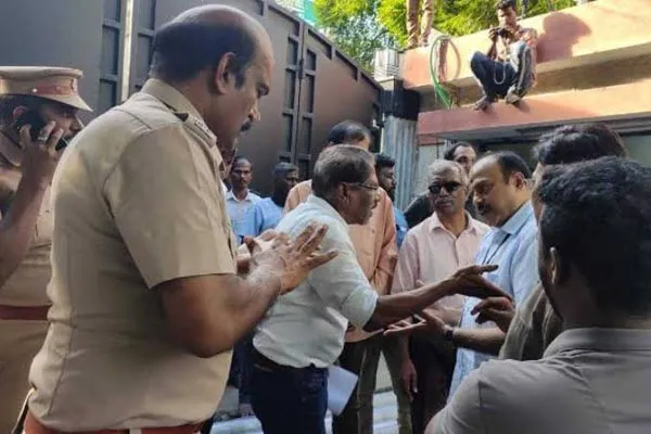 ர்