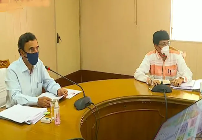 chennai chief secretary discussion with officers coronavirus prevemtion 