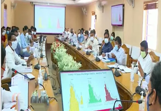chennai chief secretary discussion with officers coronavirus prevemtion 