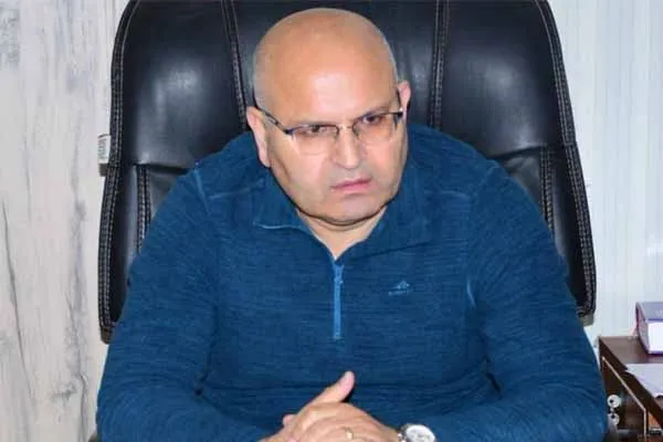  jammu and kashmir govt official was lost his life in a Pakistani incident