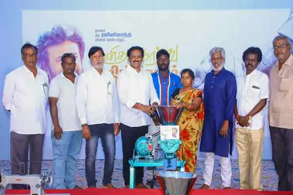 rajini fans club function for providing  welfare assistance 