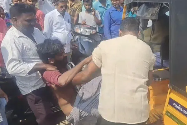thief caught stealing a bike in Nagapattinam