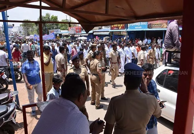 Sankarankovil individual district need peoples rally  Shop closures