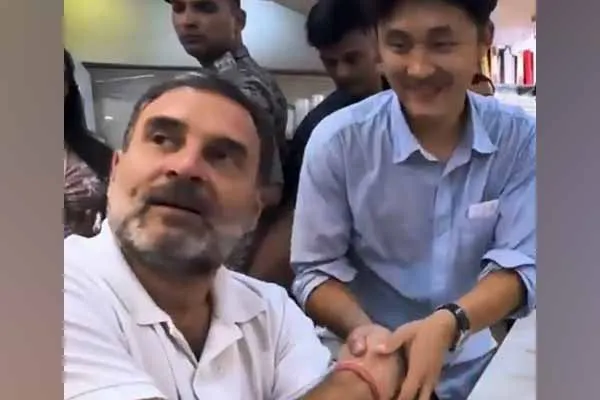 Rahul Gandhi Video Sellur Raju took reverse gear