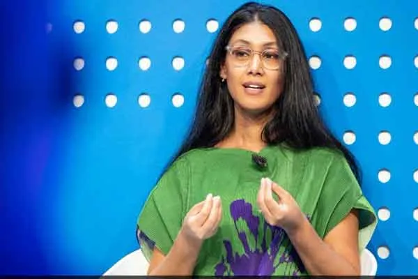 Indian woman among top 10 richest people