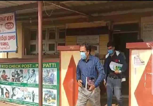 theni district rto office vigilance officers raid seizures the money 