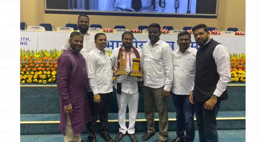  damimun Ansari won Best Young MLA award