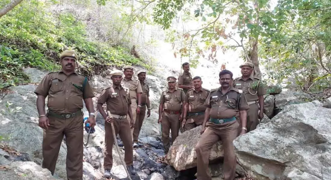  For 20 years the illicit liquor... Uncovered Police... Forest Department action 