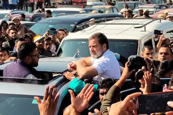 Rahul Gandhi accuses UP police of blocking Sambhal visit