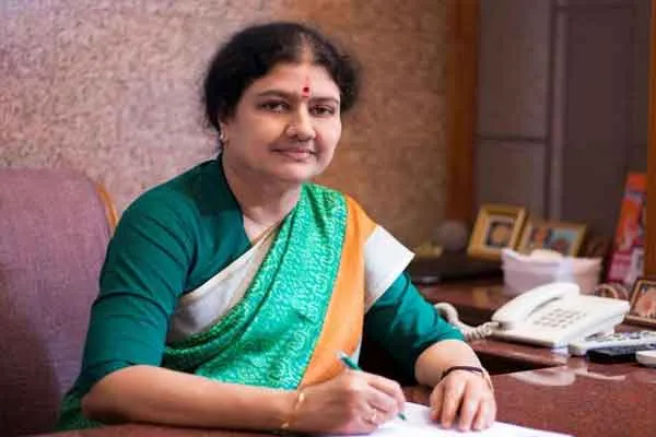 AIADMK ministers to meet Sasikala