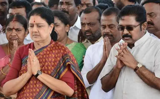 sasikala ttv dinakaran