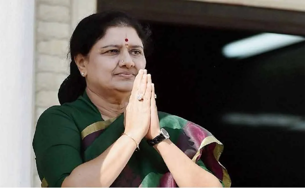 OPS supporter Vaidyalingam has a surprise meeting with Sasikala
