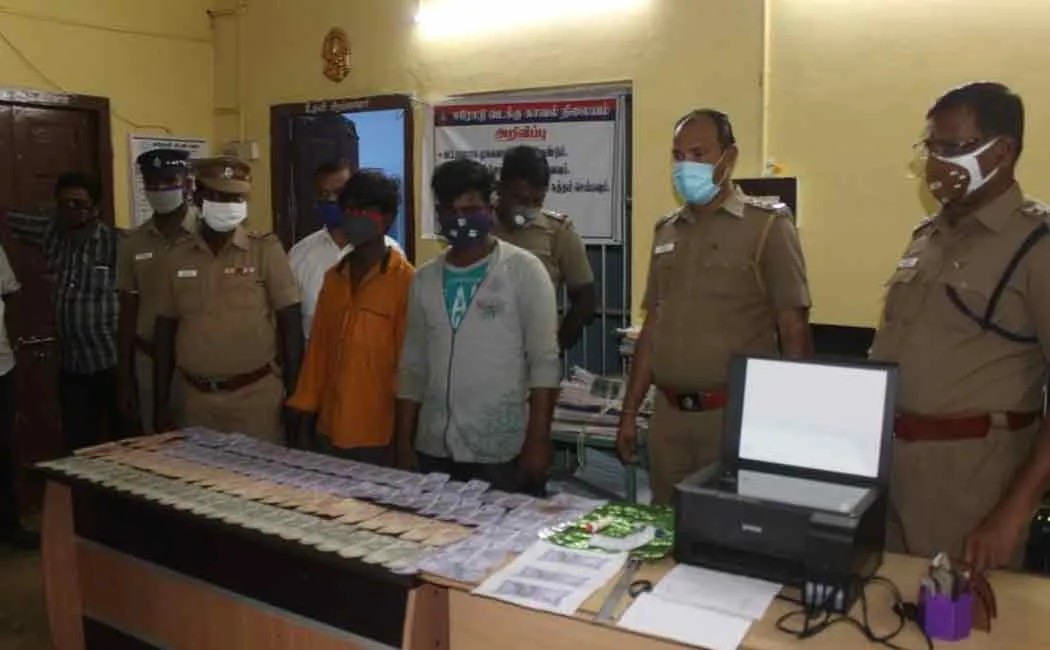 Two arrested in counterfeit note case Rs 20,100 counterfeit notes seized