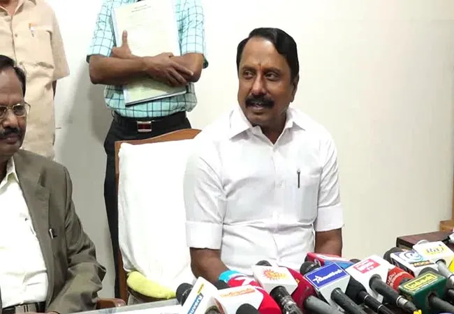 schools reopening minister sengottaiyan pressmeet erode 