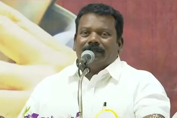 District leaders camped in Delhi for dissatisfaction against the selvaperunthagai