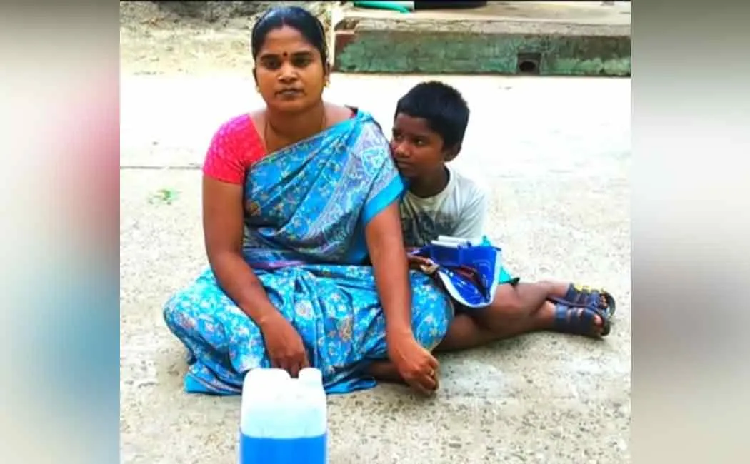 mother and son issue in mannargudi 