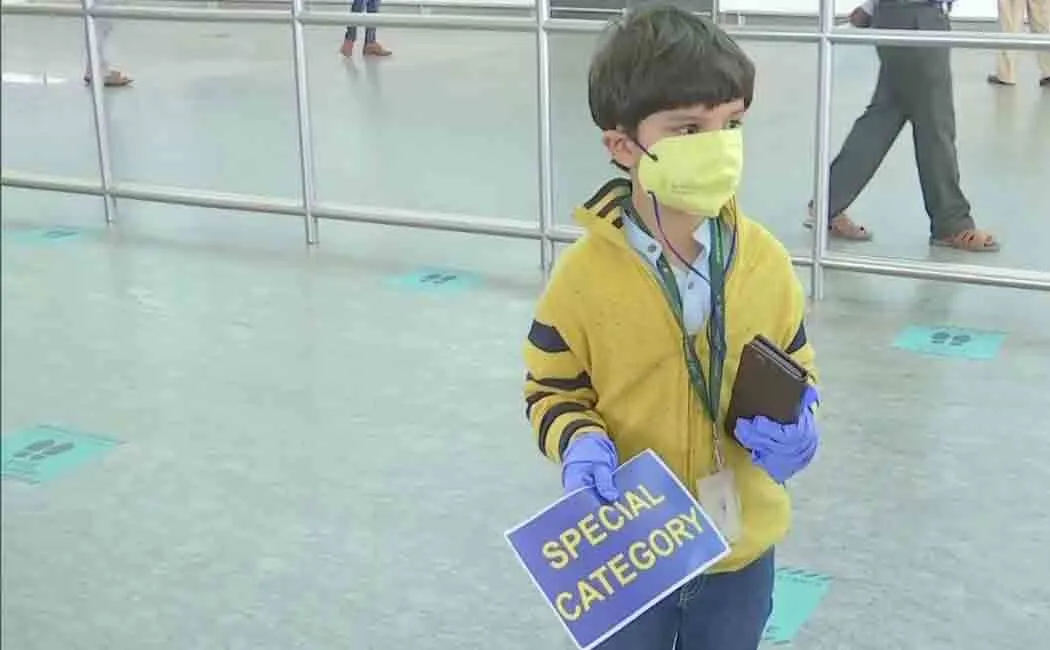 5 year old son Vihaan Sharma has travelled alone from Delhi to bengaluru