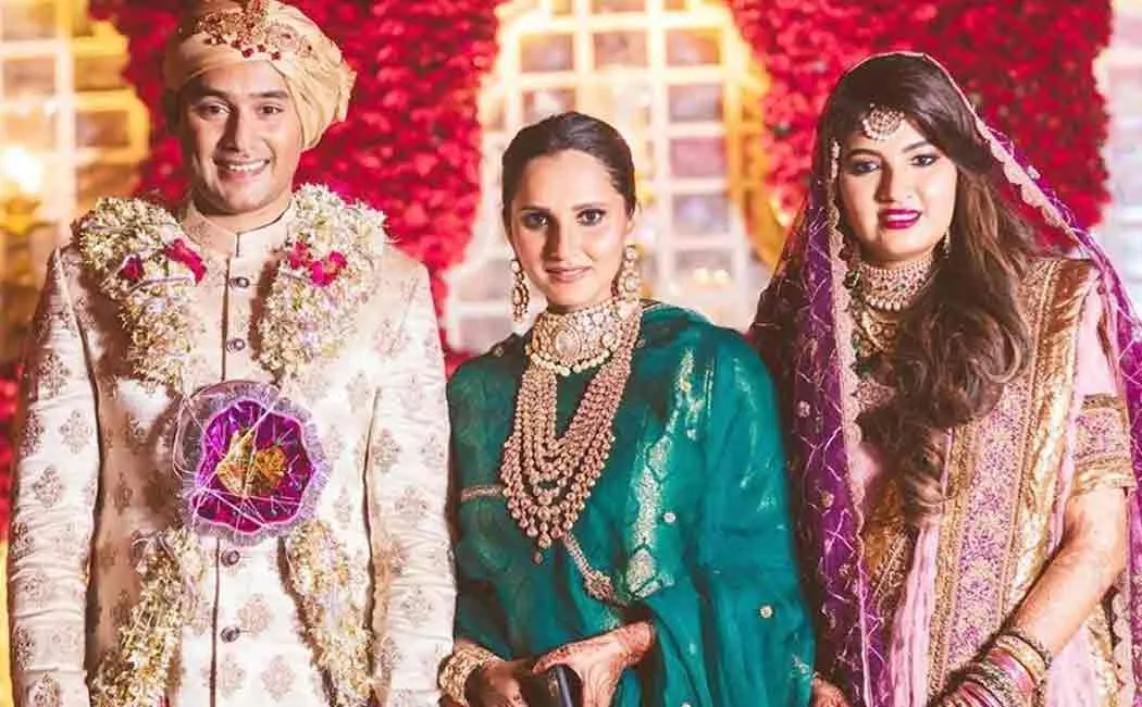 anam mirza ties knot with asad azharuddin
