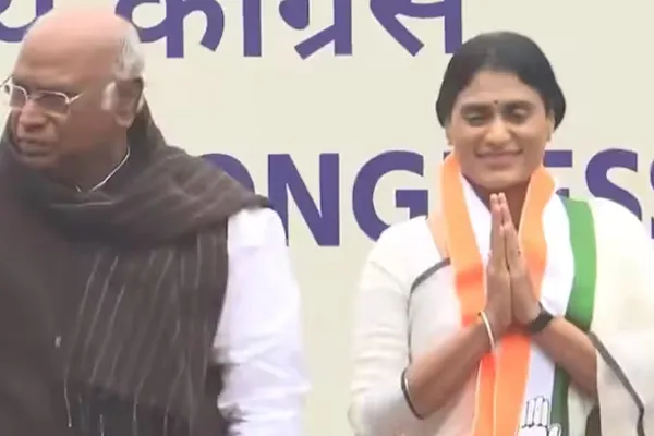 Y. S. Sarmila joined the Congress!