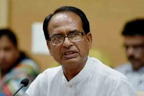 MP Chief Minister says They make Priyanka Gandhi lie for votes