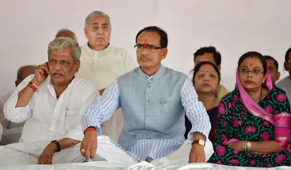 MATHYA PRADESH STATE FOCUS IN BJP PARTY CONGRESS PARTY LEADERS SHOCKING