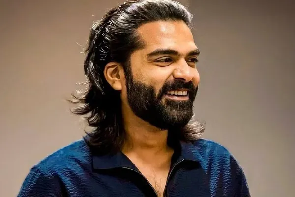 Simbu joins hands with 2018 movie director!