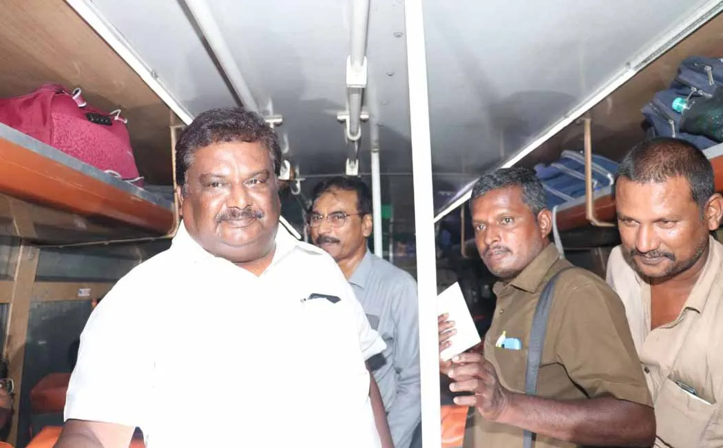 No complaint has been received about omni buses charging too much  Minister Sivashankar