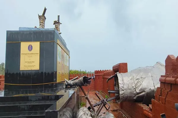 The statue of Chhatrapati Shivaji inaugurated by Prime Minister Modi is broken and destroyed