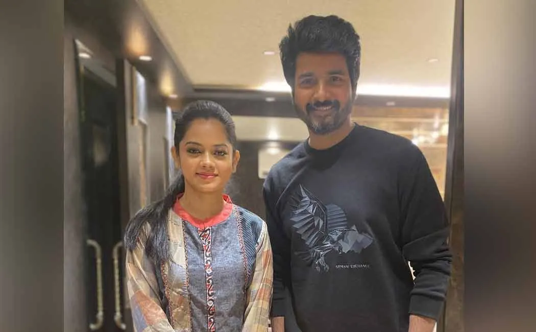 big boss fame anitha sampath joining sk20 movie
