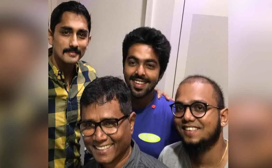 sivappu pachai manjal