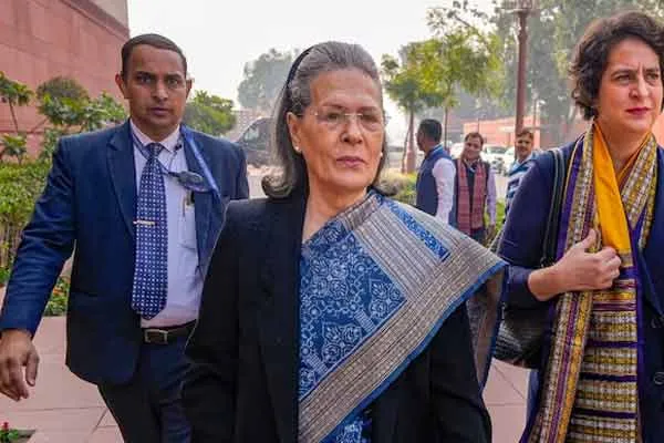  Presidential Palace explains on Controversy over Sonia Gandhi's comments