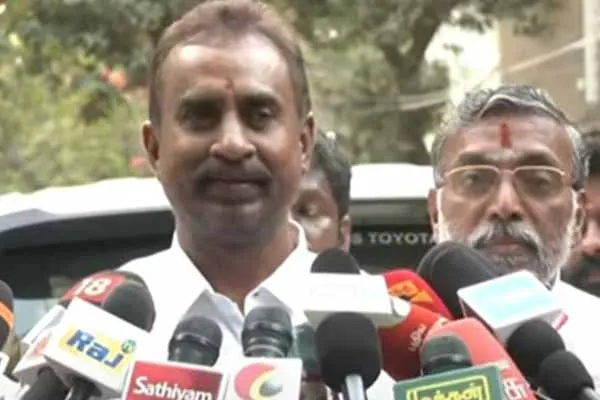 DMDK - ADMK Alliance sure Sp Velumani 