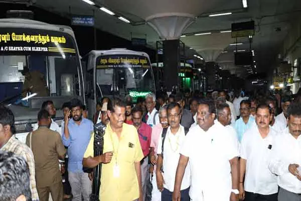 Operation of special buses on the occasion of Pongal festival; Minister personally inspect