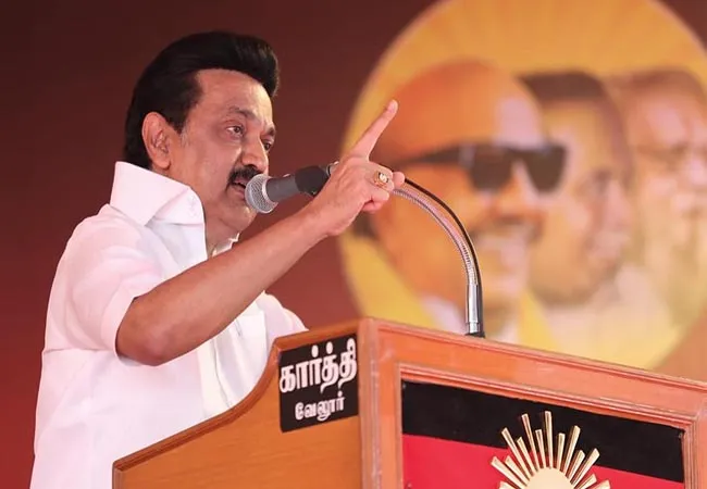 kavignar senkuttuvan incident dmk mkstalin 