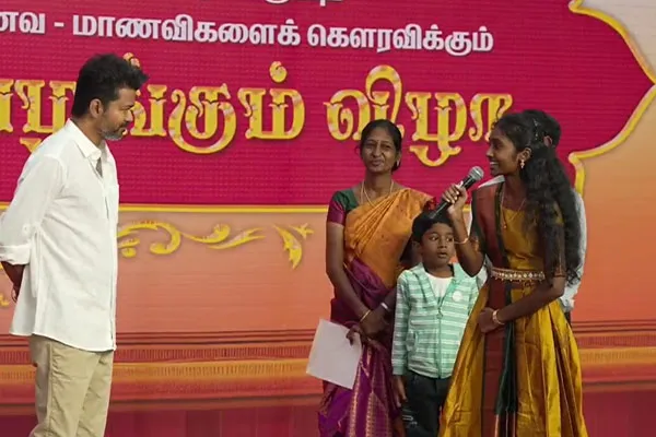 Student's amazing speech at vijay Award ceremony